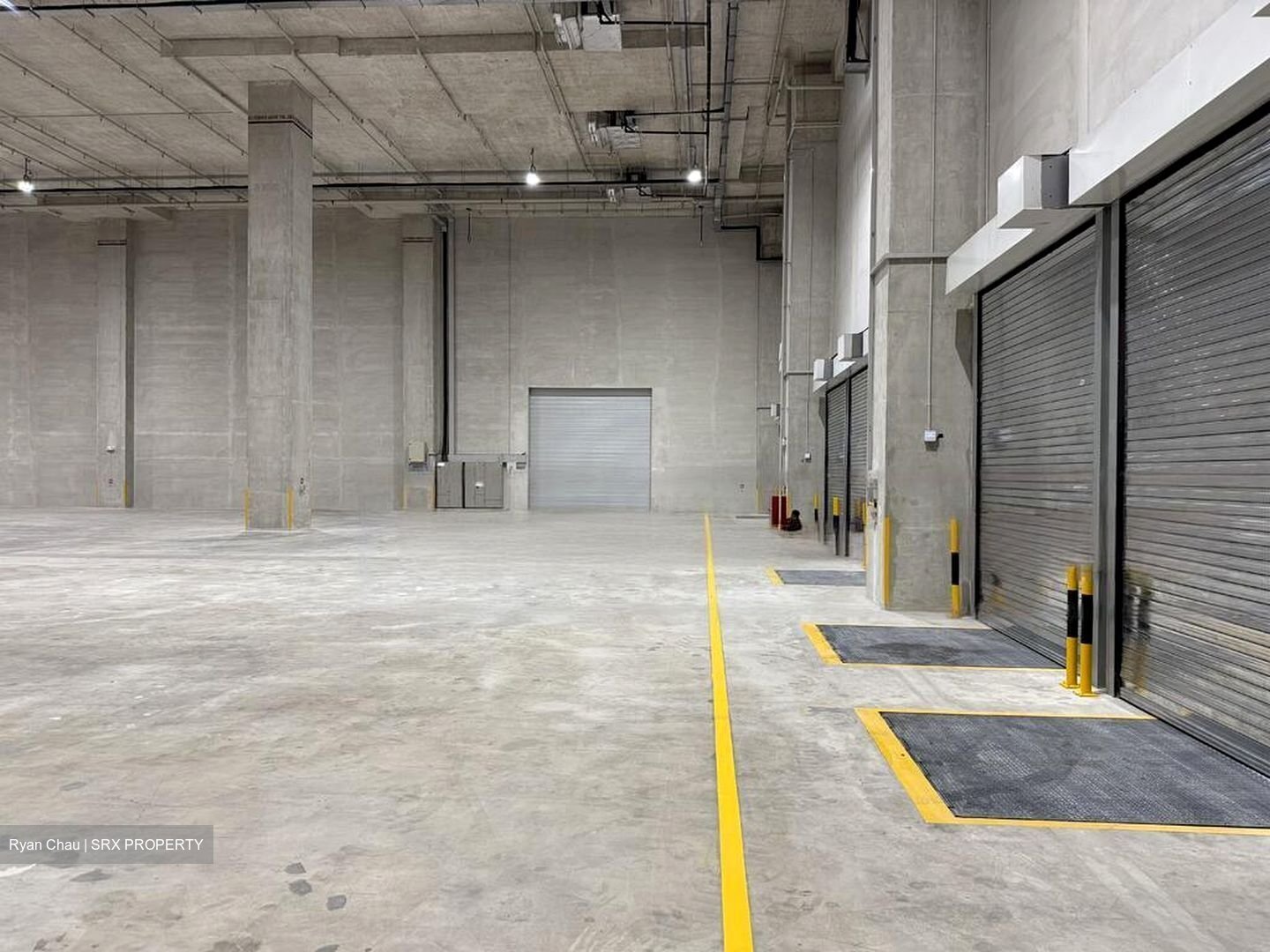 Tuas Road (D22), Warehouse #456405141